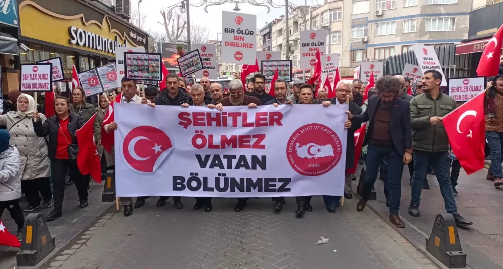 BAYRAMPAŞA ŞEHİTLER İÇİN YÜRÜDÜ