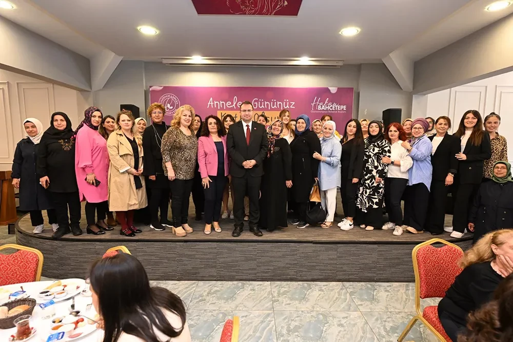 BAŞKAN BAHÇETEPE, ANNELER GÜNÜ’NÜ KUTLADI